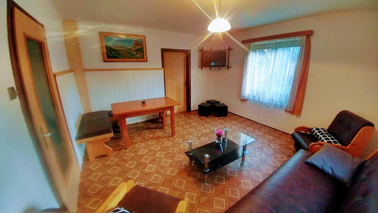 Vihar Apartmaji Apartment *